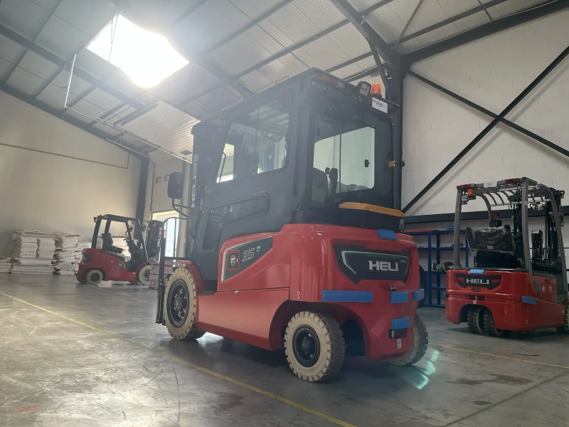 Heli H4 / 1.5-3.8t Electric forklift truck - Image 12