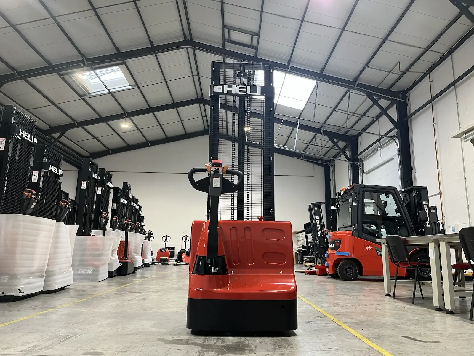 Heli CDD12-15J-LI elektriline virnastaja - Pilt 4