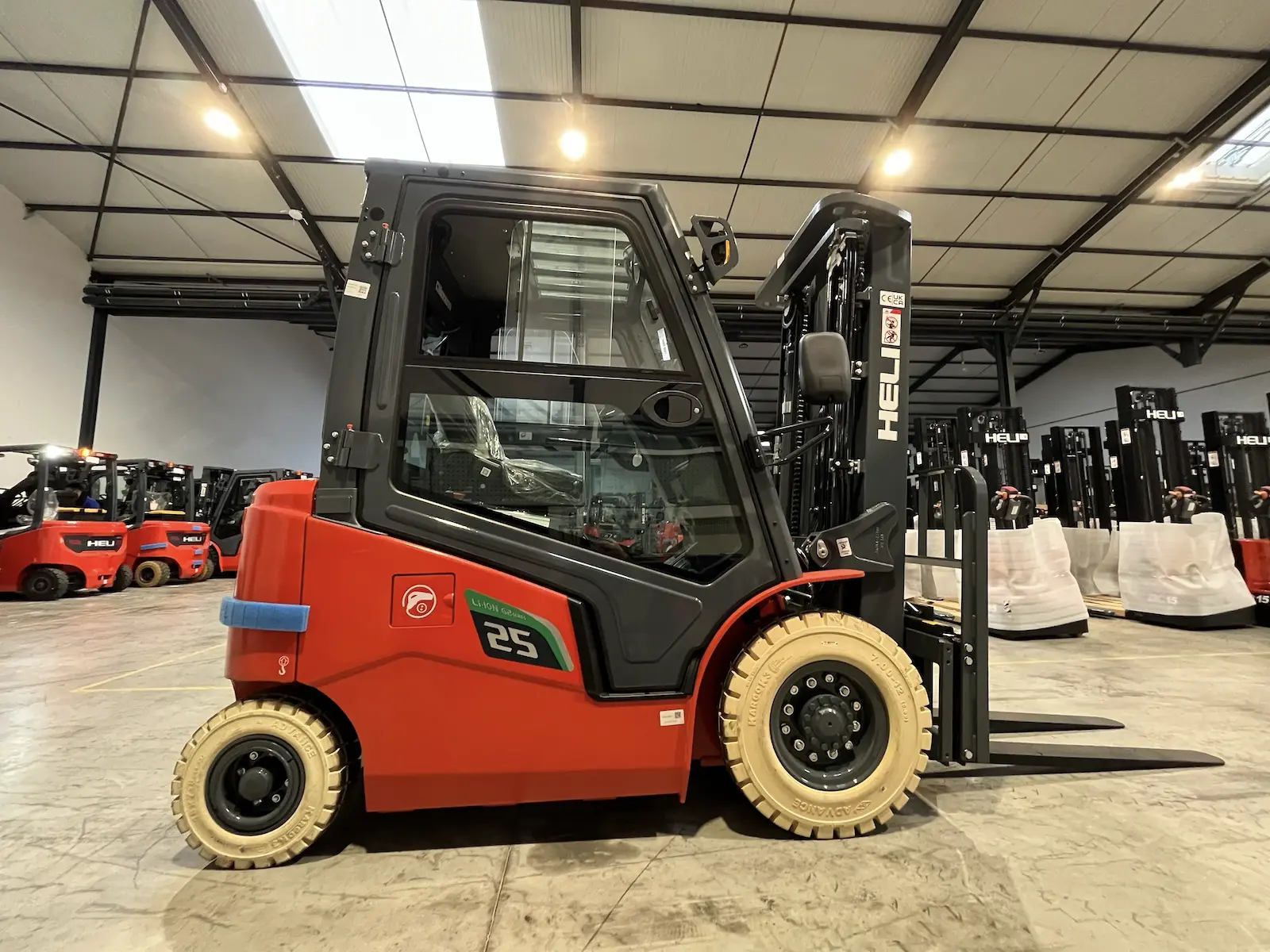 Heli G2 / 1.5-3.8t Electric Forklift - Image 6