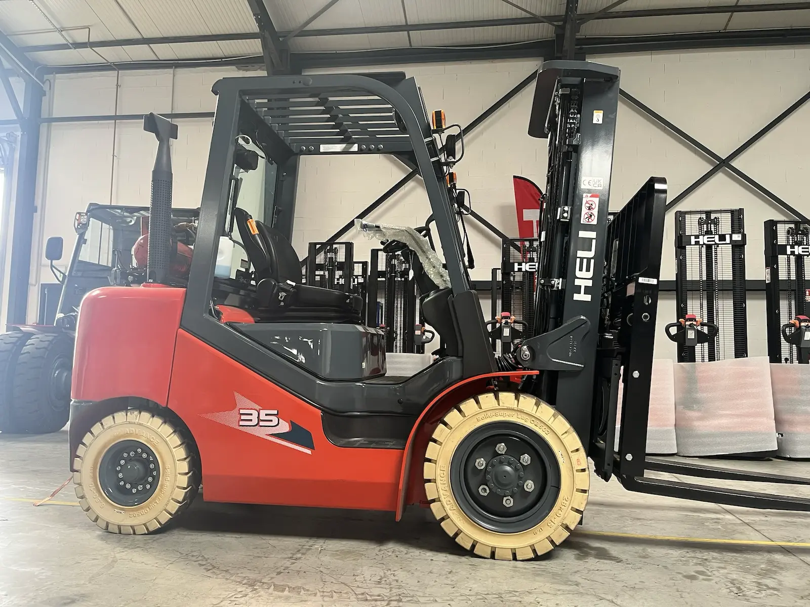 Heli H3 IC 1-3.5t Forklift Truck - Image 9