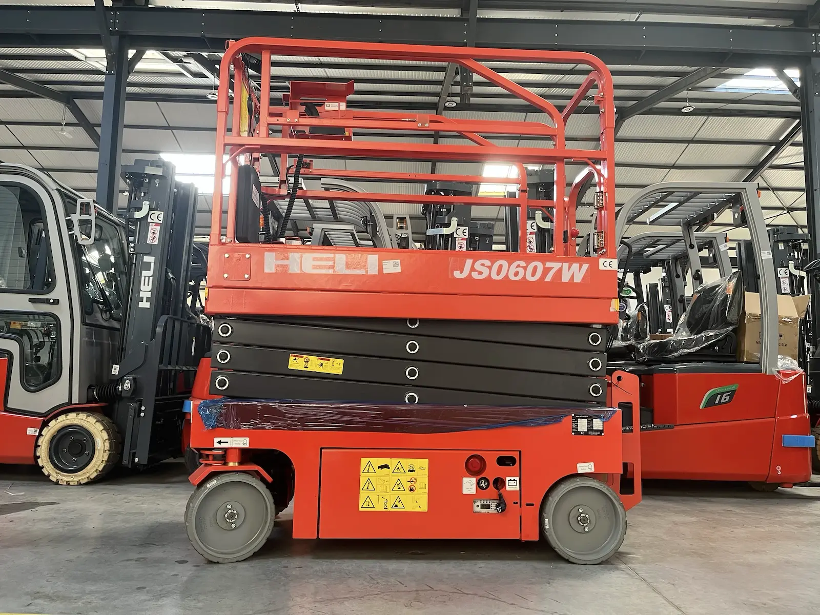 Heli JS0607W Self-Propelled Aerial Work Platform - Image 3