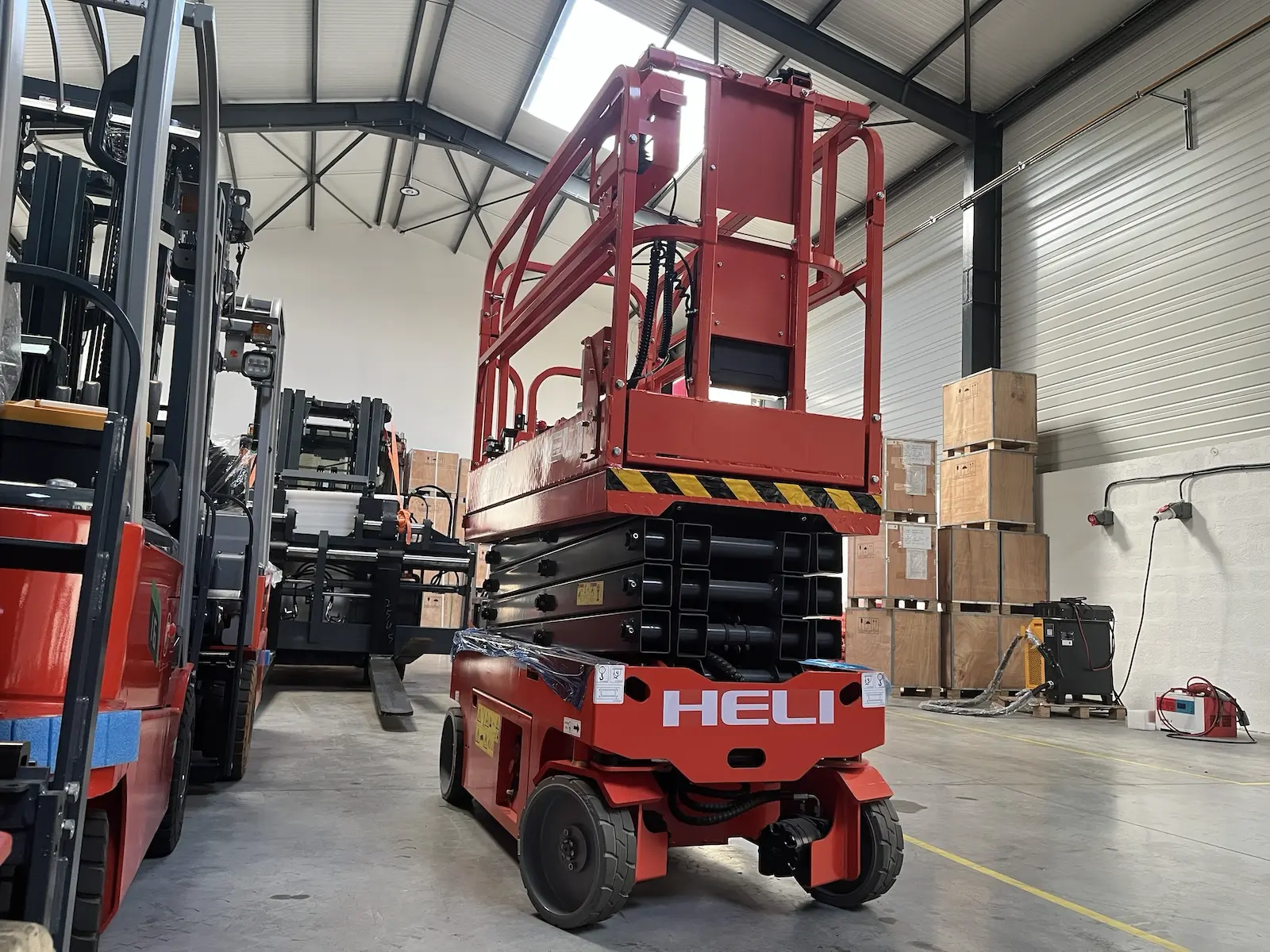 Heli JS0607W Self-Propelled Aerial Work Platform - Image 6