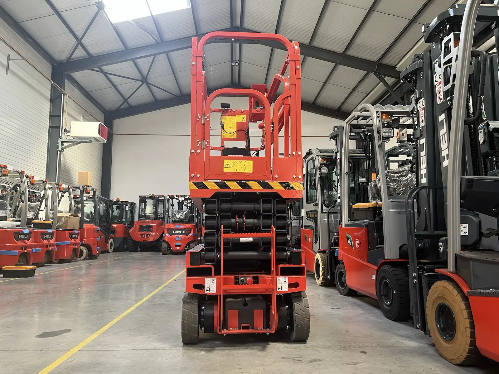 Heli JS0607W Self-Propelled Aerial Work Platform - Image 7